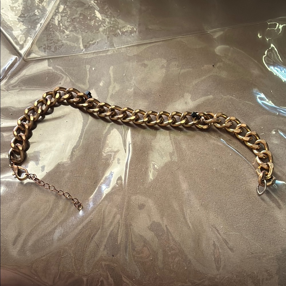 Women’s Chunky Gold Chain Necklace - Picture 1 of 4